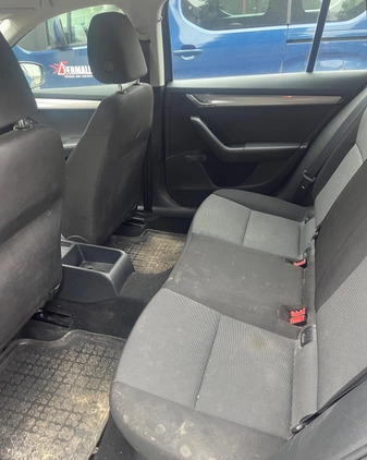 Skoda Octavia cena 31200 przebieg: 207461, rok produkcji 2015 z Bełchatów małe 22